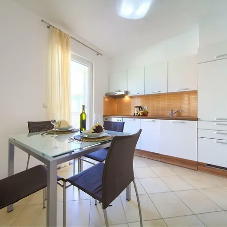 Ferienwohnung Baska Point Zimmer foto