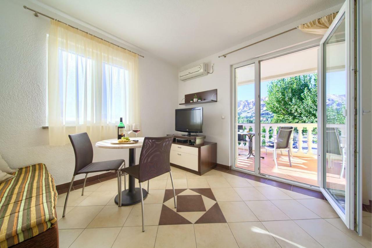 Point Apartment